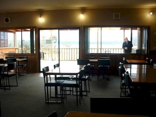 Great Lake Hotel Liawenee Экстерьер фото